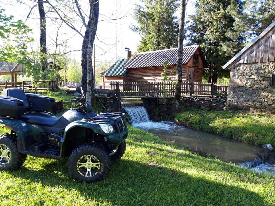 Kuca Za Odmor Dikka Brusane Lika Exterior foto